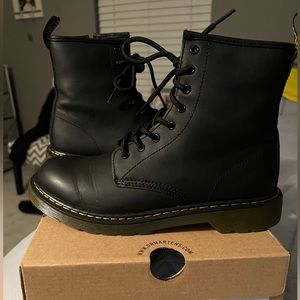 Brand new doc martens size 6Y